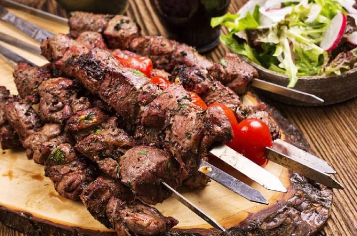 پخت گوشت در دمای بالا می‌تواند منجر به تولید مواد سرطان‌زا شود