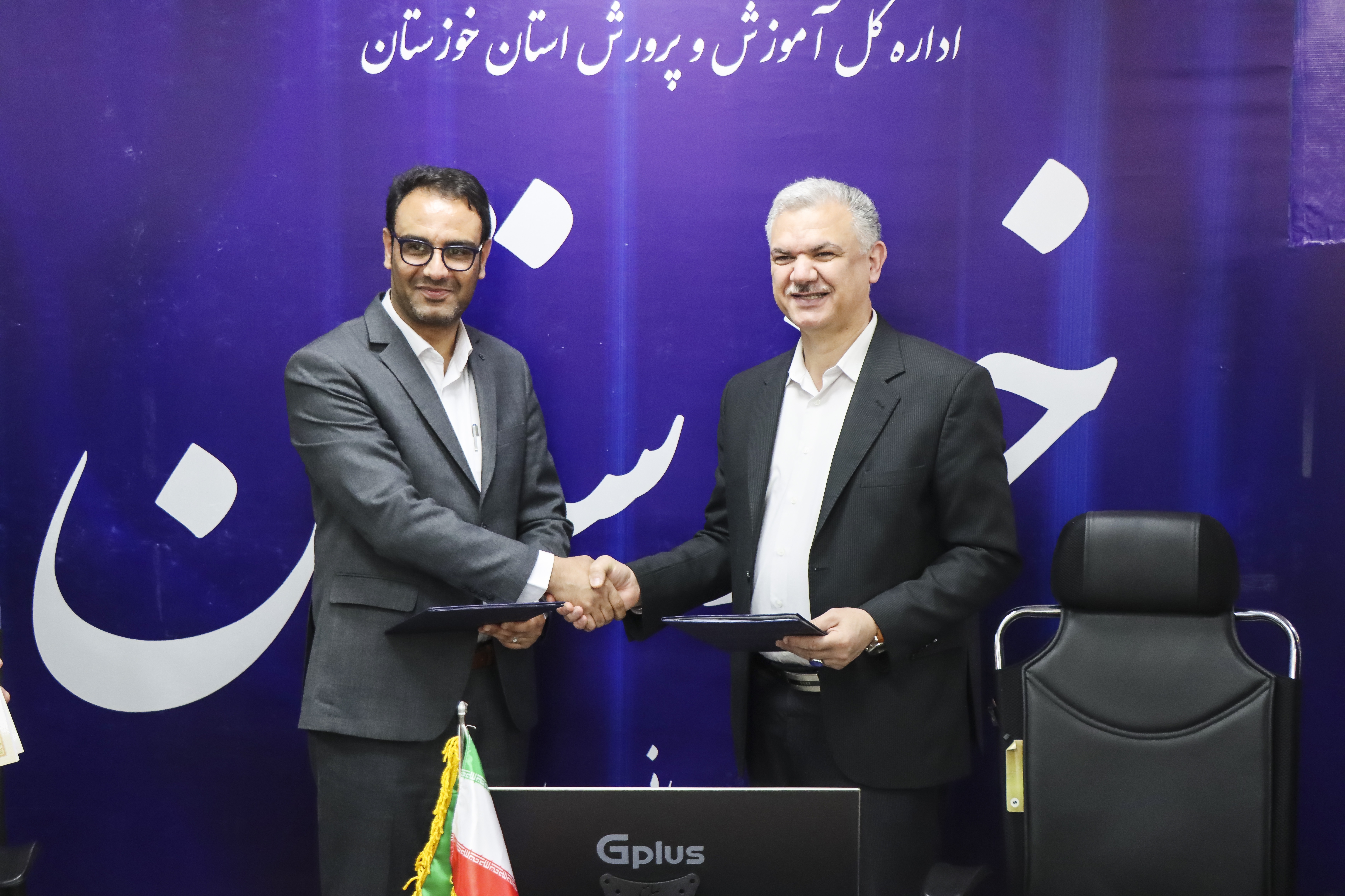 راهاندازی هنرستانهای صنعتیِ در جوار دانشگاه آزاد؛ پذیرش معلمان در دوره پسادکتری مشروط به چیست؟ راهاندازی هنرستانهای صنعتیِ در جوار دانشگاه آزاد؛ پذیرش معلمان در دوره پسادکتری مشروط به چیست؟