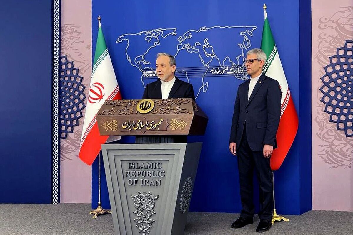 بقایی: فعلاً بنایی برای انتشار نامه ترامپ نداریم عراقچی: یکسال پر ماجرا را پشت سر گذاشتیم