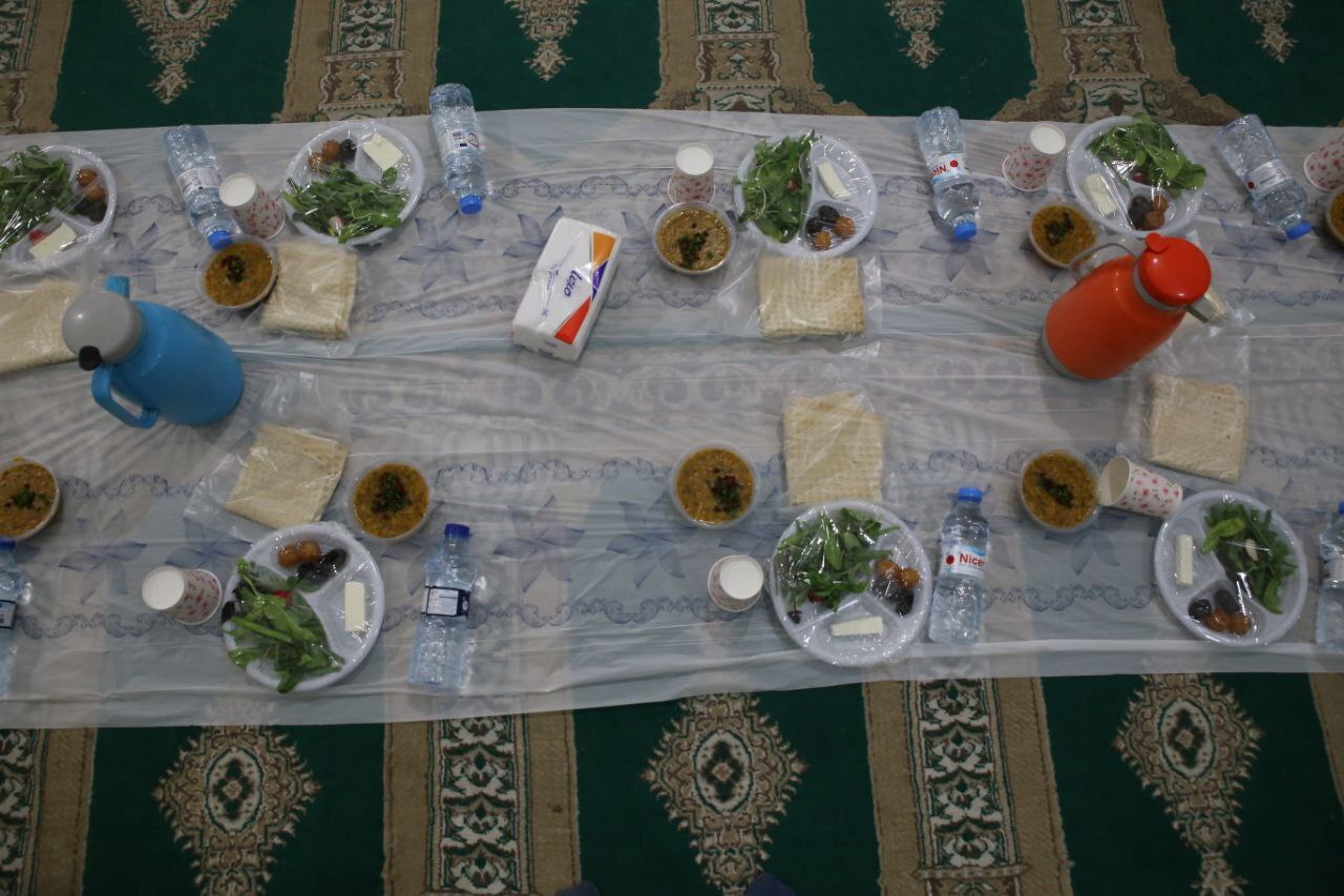 سفره&zwnj;ای به وسعت بهشت برای ایتام در منطقه محروم پایتخت