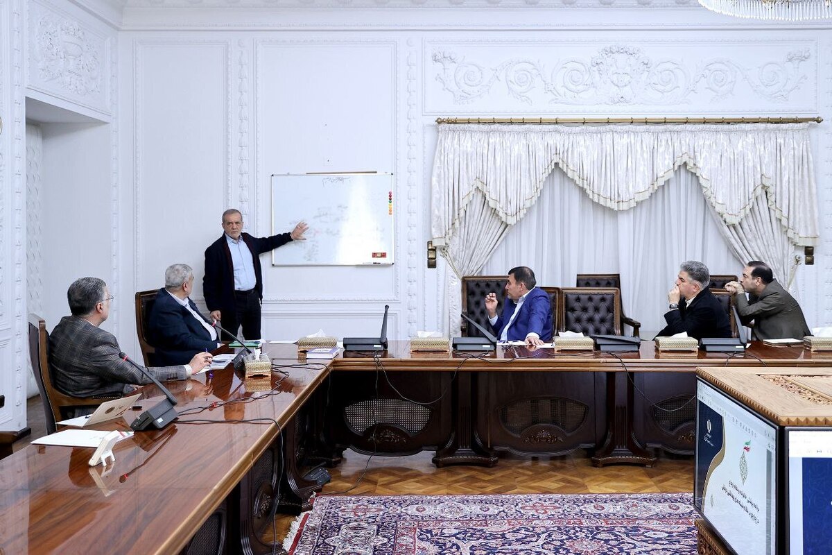 پزشکیان: پزشک خانواده و نظام ارجاع برای افزایش رضایت مردم اجرا میشود