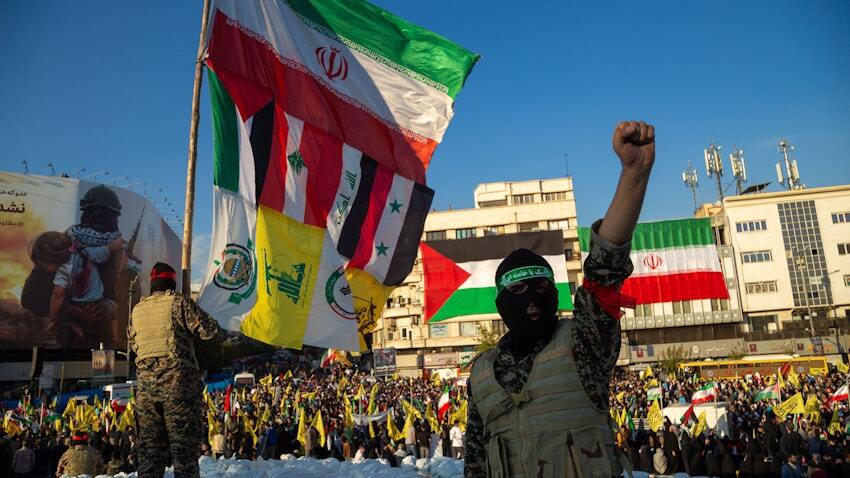 محور مقاومت: دفاع هوشمندانه در برابر فشارهای چندجانبه دشمنان محور مقاومت: دفاع هوشمندانه در برابر فشارهای چندجانبه دشمنان