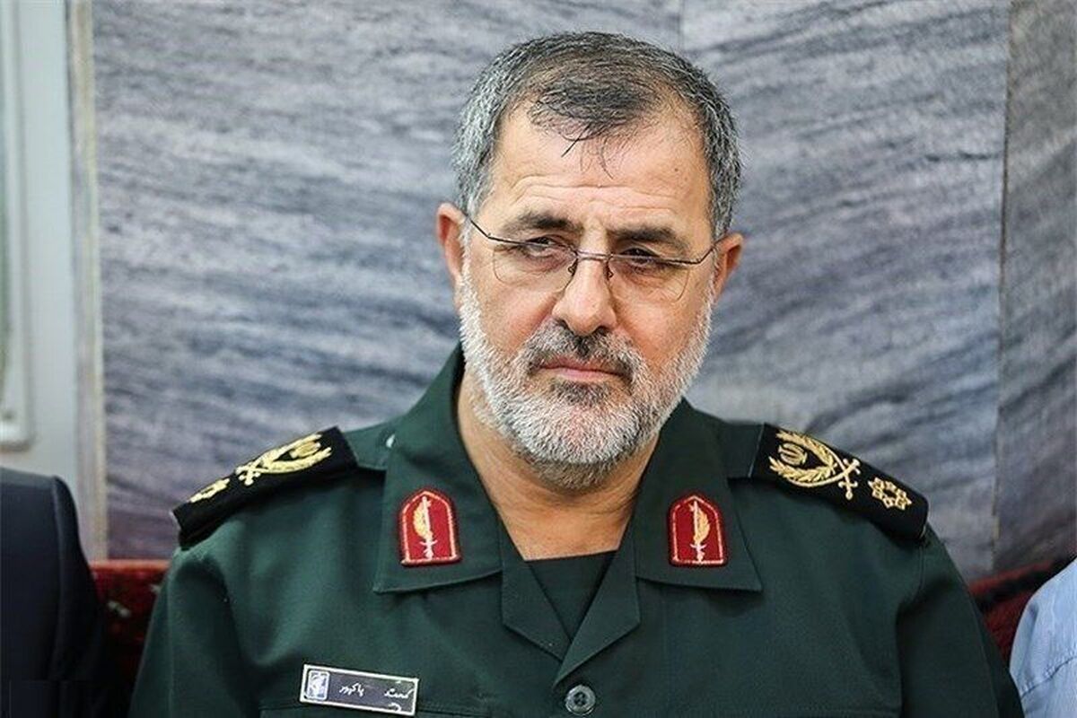فرمانده نیروی زمینی سپاه: ایجاد بازدارندگی مقتدرانه با قدرت و قوت ادامه دارد
