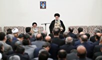 رهبر انقلاب: وزارت اطلاعات با همه دولتها باید همکاری کامل داشته باشد
