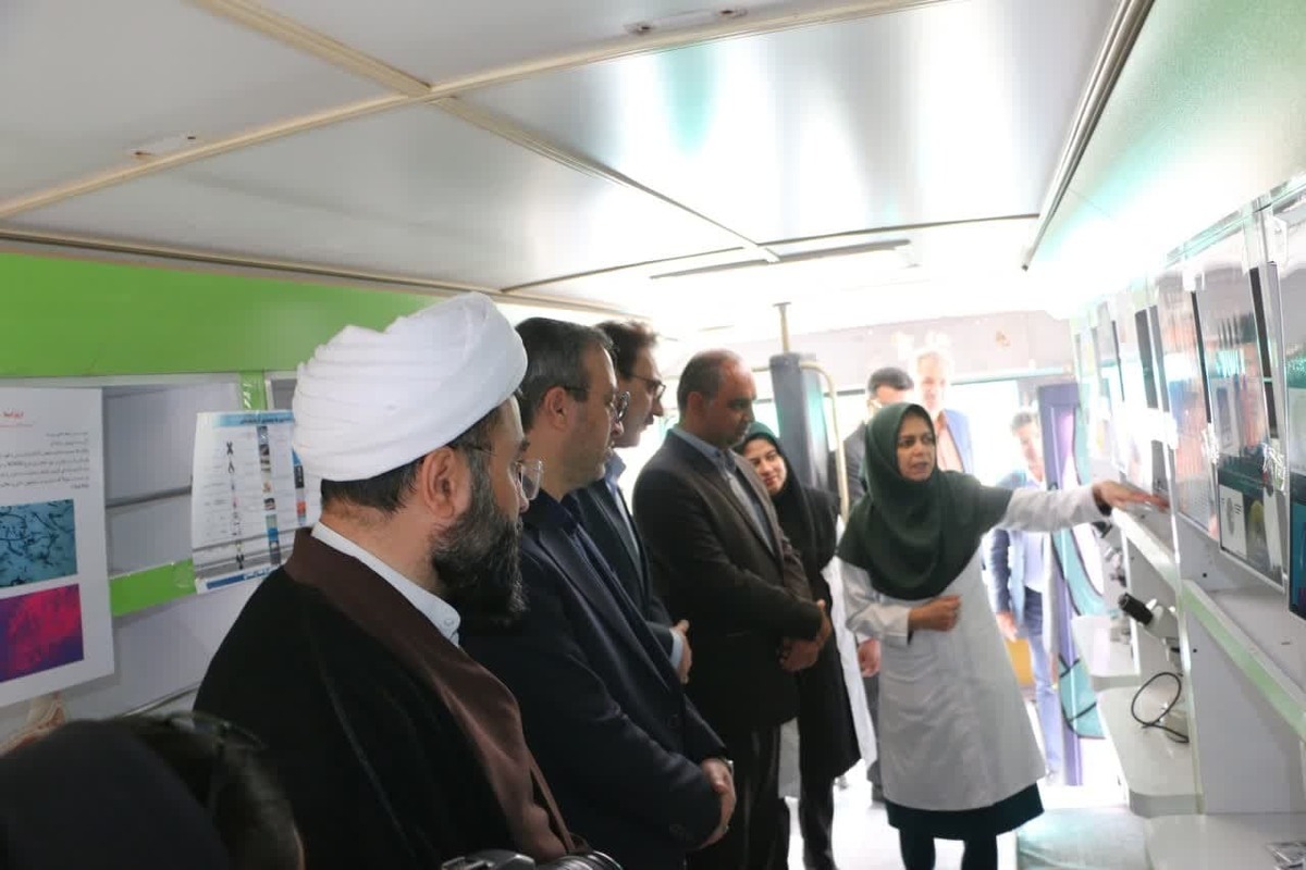 خدمت آزمایشگاهی سیار به فرزندان ایران؛ دانشآموزان زاهدانی تنها نیستند