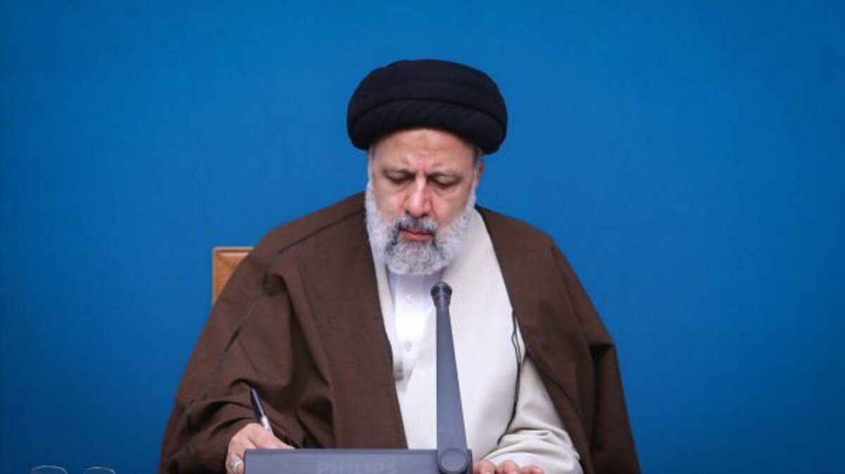 رئیسی قانون اصلاح تأسیس و اداره مدارس و مراکز آموزشی غیردولتی را ابلاغ کرد