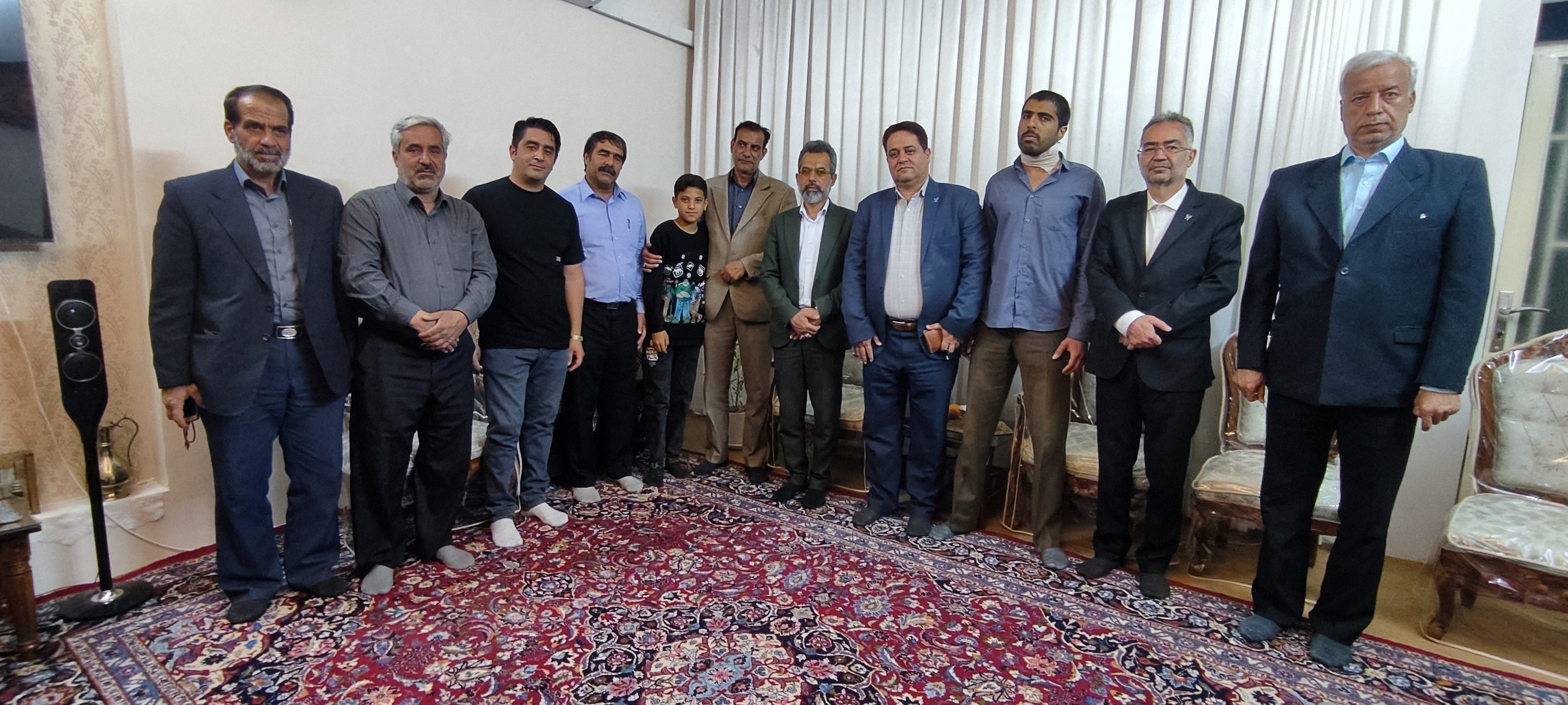 اظهارات دانشجوی ناهی از منکر از روز حادثه/ برای دفاع از 3 دختر تذکر لسانی دادم و اوباش با چاقو حملهور شدند اظهارات دانشجوی ناهی از منکر از روز حادثه/ برای دفاع از 3 دختر تذکر لسانی دادم و اوباش با چاقو حملهور شدند