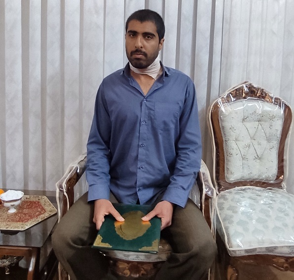 اظهارات دانشجوی ناهی از منکر از روز حادثه/ برای دفاع از 3 دختر تذکر لسانی دادم و اوباش با چاقو حملهور شدند اظهارات دانشجوی ناهی از منکر از روز حادثه/ برای دفاع از 3 دختر تذکر لسانی دادم و اوباش با چاقو حملهور شدند