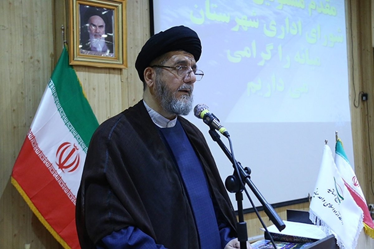 قدرت پایدار در جامعه فقط با علم ایجاد نمیشود