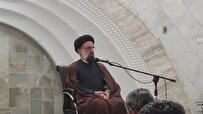 معلمان باید با خودسازی و تزکیه مأنوس باشند