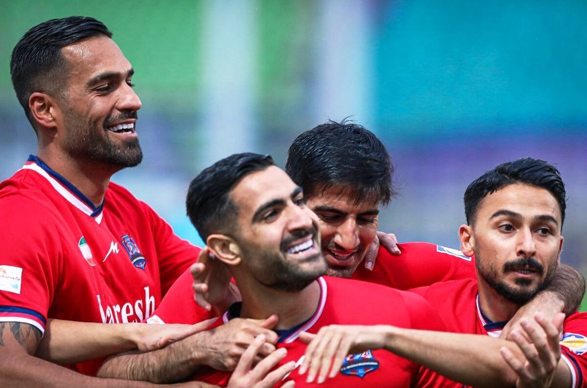 بیانی: پرسپولیس و استقلال برای ما فرقی نمیکنند ذوب آهن شرافت خود را با هیچ چیز معاوضه نمیکند