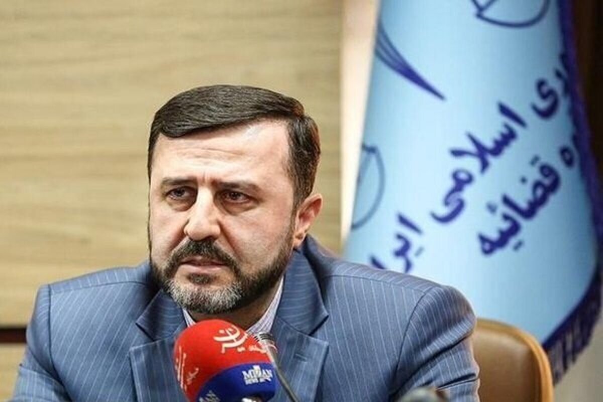 غریبآبادی: چه کسی به داد زنان و دختران آمریکایی میرسد