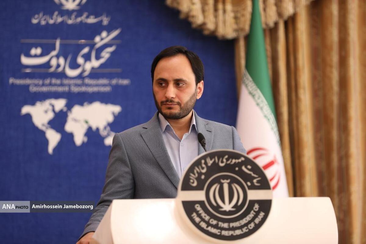 بهادری جهرمی: دولت برنامه‌ای برای واگذاری تعیین حقوق کارگران به مجلس ندارد