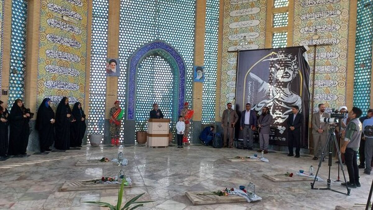 چراغ های پانزدهمین جشنواره سراسری بچه های مسجد روشن شد