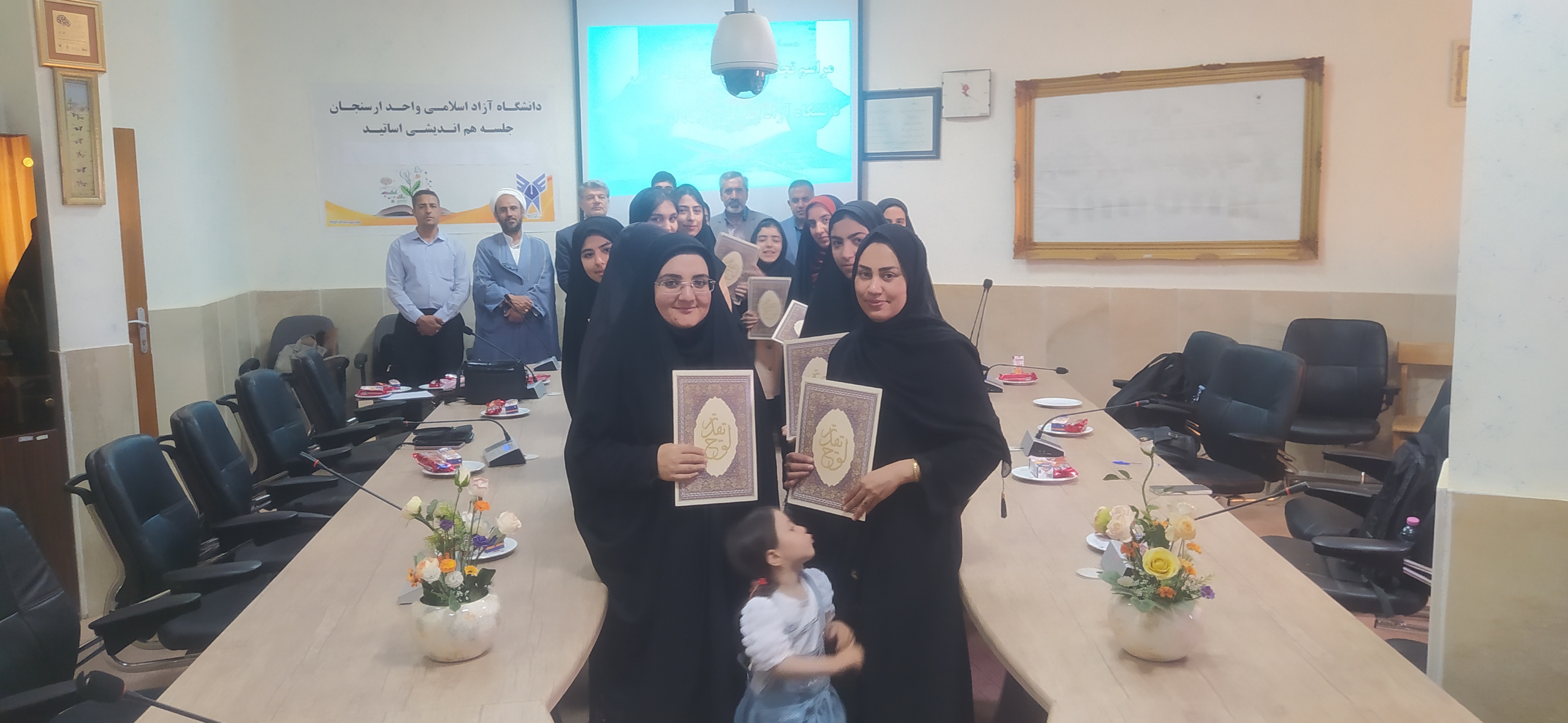 فعالیتهای قرآنی به ۱۰ برابر هم برسد کافی نیست فعالیتهای قرآنی به ۱۰ برابر هم برسد کافی نیست