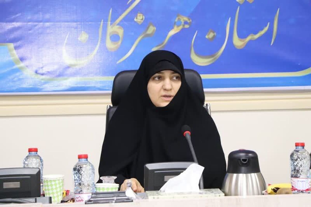 استادان زن باید مادرانه معلمی کنند