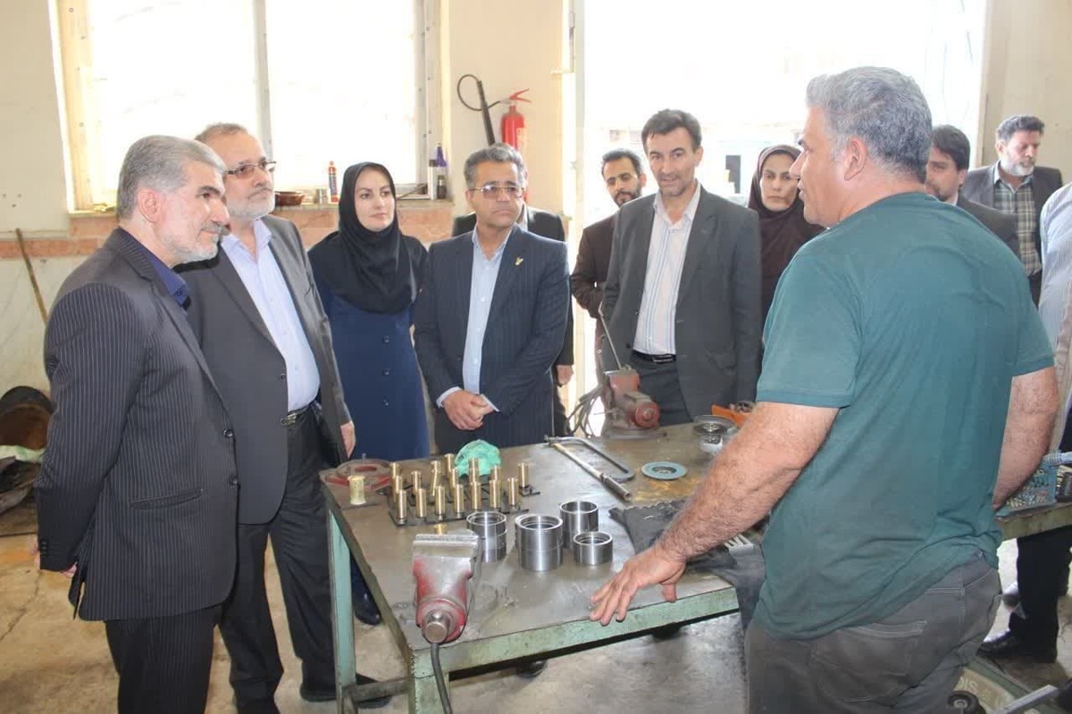 لزوم بهکارگیری اعضای هیئت علمی در مراکز رشد برای آموزش مهارتی دانشجویان