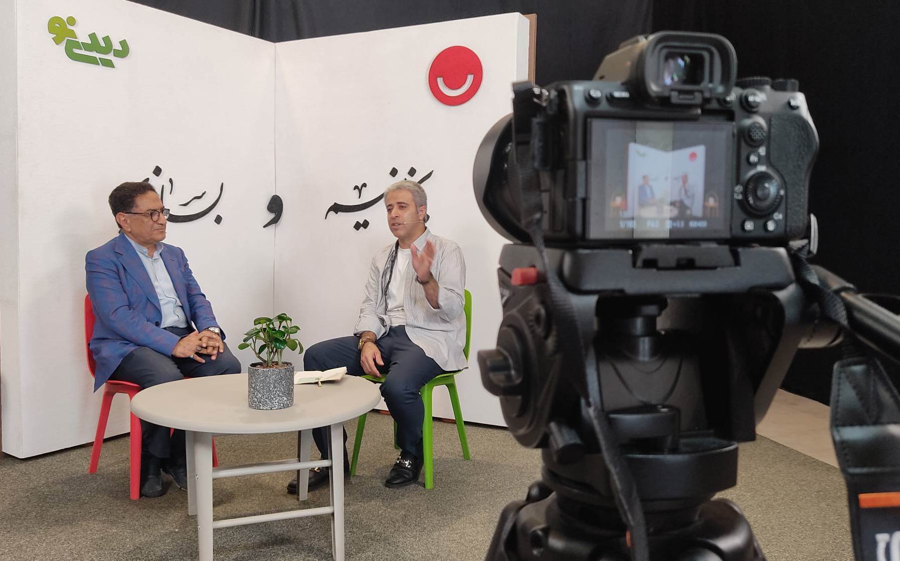 وقتی تلویزیون «دیدی نو» دارد/ اینجاکتاب نخوانها هم دعوت هستند وقتی تلویزیون «دیدی نو» دارد/ اینجاکتاب نخوانها هم دعوت هستند