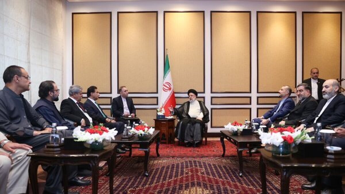 رئیسی: ایران میز مذاکره را ترک نکرد و در برابر فشارهای آمریکاییها گزینه مقاومت را برگزید