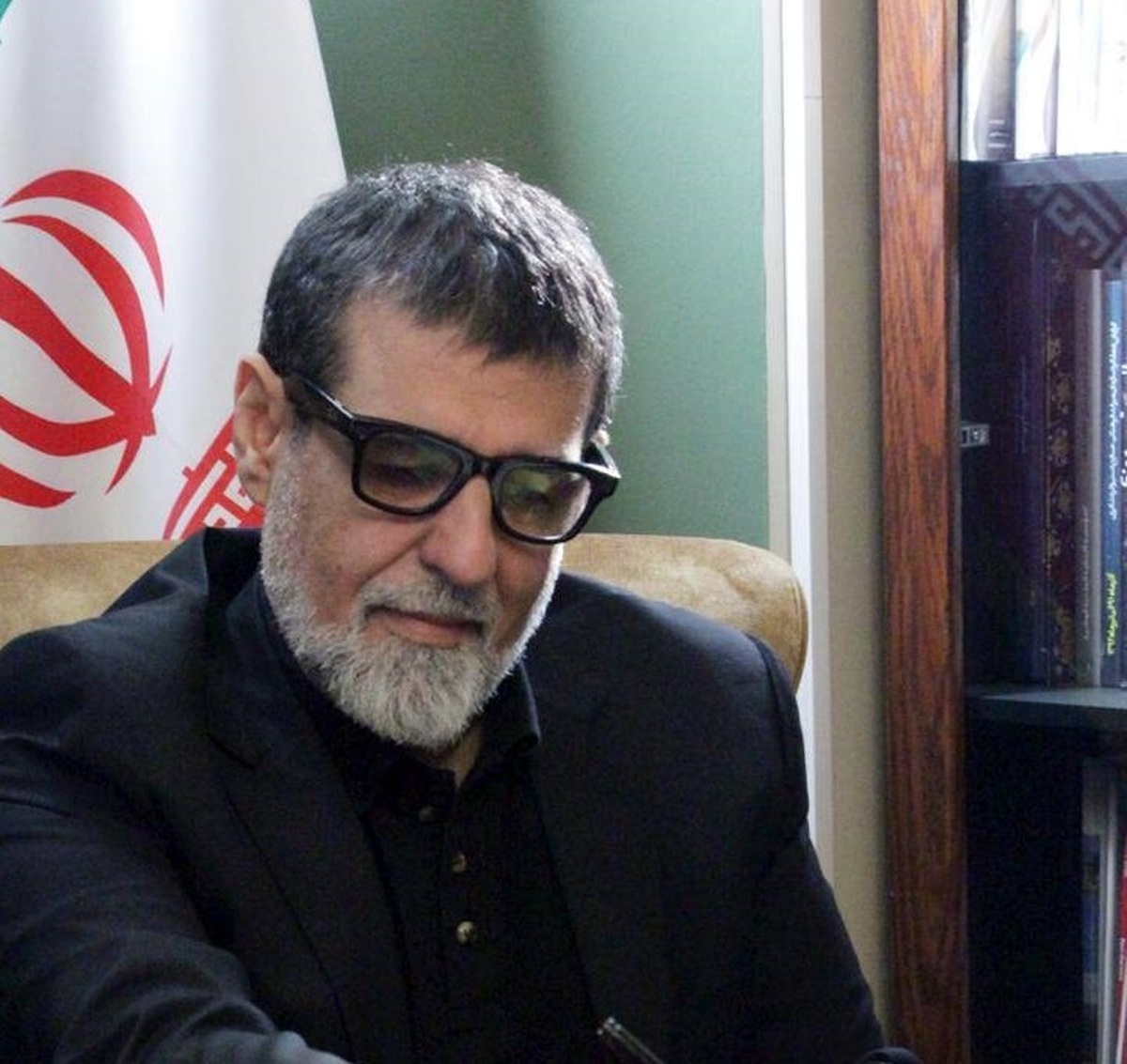 عضو شورای مرکزی اتحادیه بینالمللی رؤسای دانشگاههای جهان شهادت رئیس جمهور و همراهانشان را تسلیت گفت