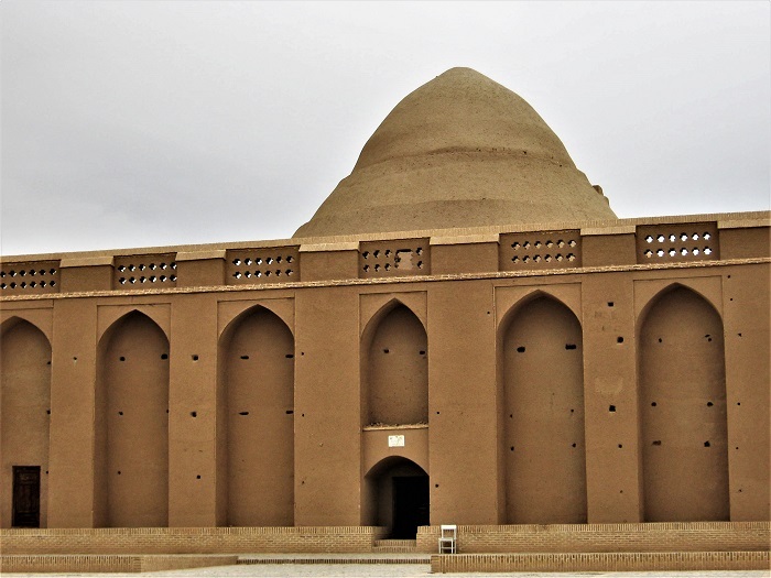 اختراعی با قدمت دوهزار سال| یخچالهایی در دل کویر اختراعی با قدمت دوهزار سال| یخچالهایی در دل کویر