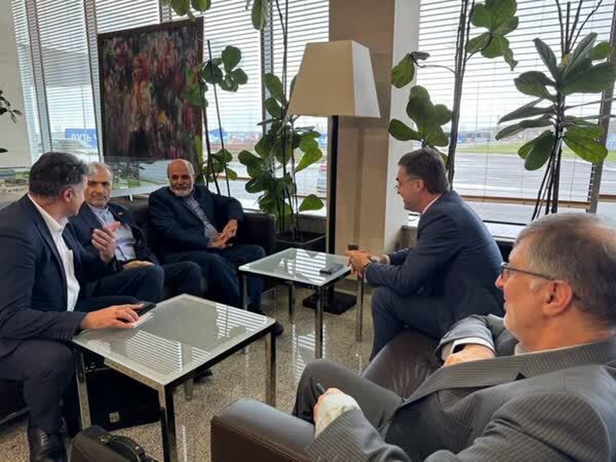 احمدیان وارد سنپترزبورگ شد