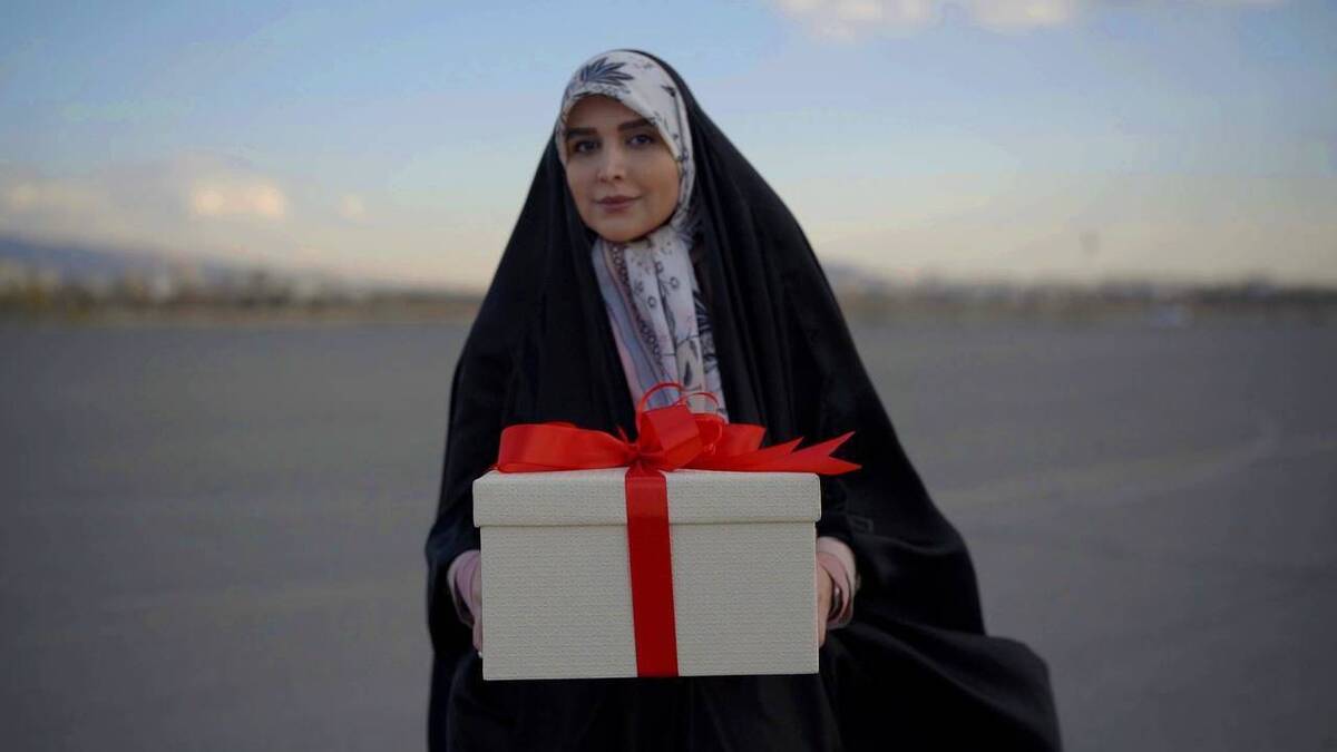 طرفداران پادکست «بسته پیشنهادی» را ببینند