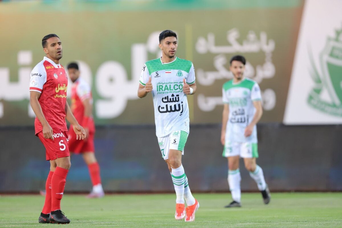 عربشاهی:تعویضهای اوسمار اشتباه بود و پرسپولیس را تدافعی کرد نباید بازی با سپاهان را به باخت جام حذفی گره زد
