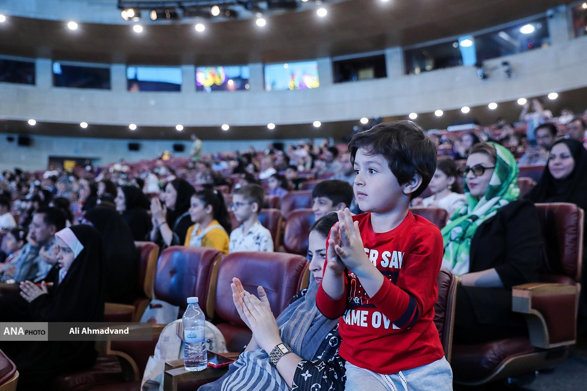 برگزیدگان جشنواره تلویزیونی «عروسکخونه» معرفی شدند/ انتقاد پیشکسوت نمایش عروسکی از وفور جیغ، دست و هورا در تلویزیون! برگزیدگان جشنواره تلویزیونی «عروسکخونه» معرفی شدند/ انتقاد پیشکسوت نمایش عروسکی از وفور جیغ، دست و هورا در تلویزیون!