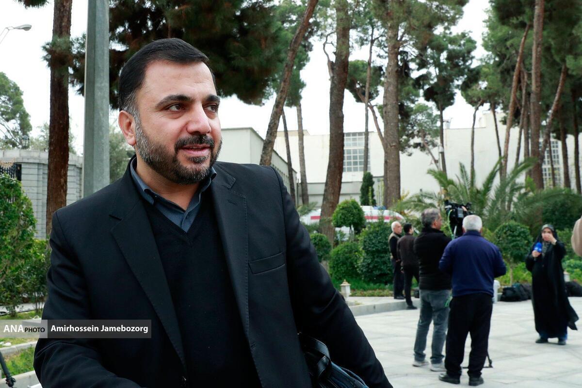 زارع پور: بهزودی زیرساخت دارو رسانی از طریق سکوها فراهم میشود