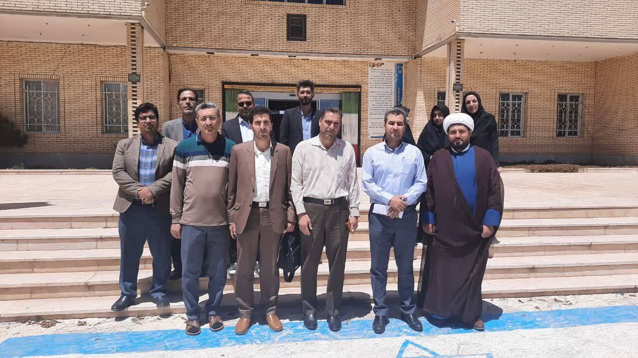 برخورد خشن آمریکا با دانشجویان چهره واقعی این رژیم را نشان داد برخورد خشن آمریکا با دانشجویان چهره واقعی این رژیم را نشان داد