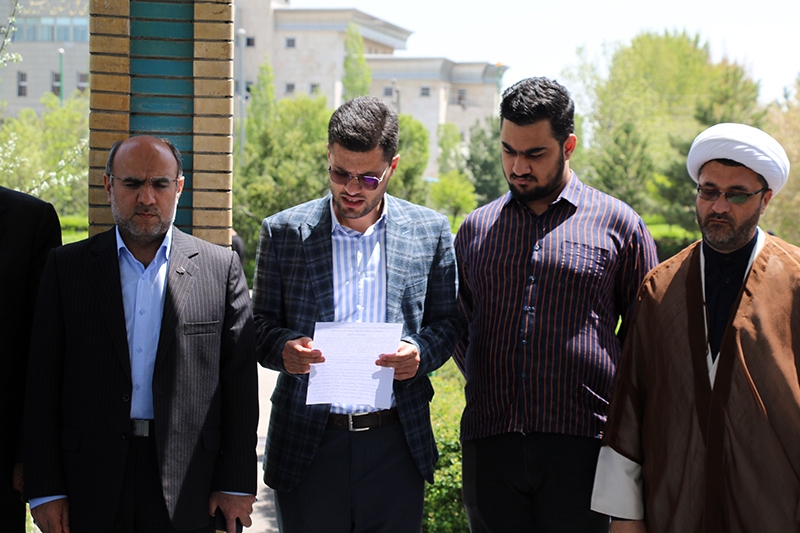 برخورد خشن آمریکا با دانشجویان چهره واقعی این رژیم را نشان داد برخورد خشن آمریکا با دانشجویان چهره واقعی این رژیم را نشان داد