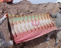 کشف پیکر مطهر ۸ شهید دوران دفاع مقدس در شلمچه+ فیلم