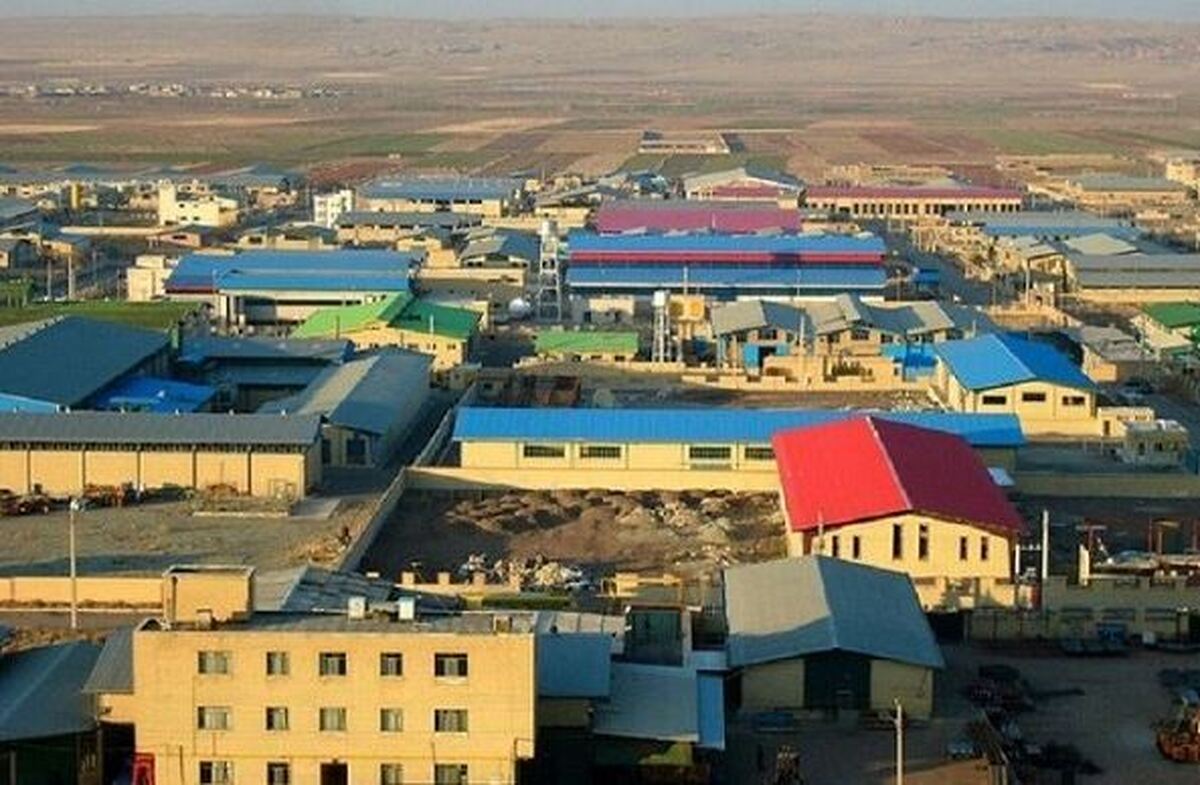 بازدید رئیس صندوق نوآوری و شکوفایی از دانش‌بنیان‌های شهرک صنعتی هشتگرد