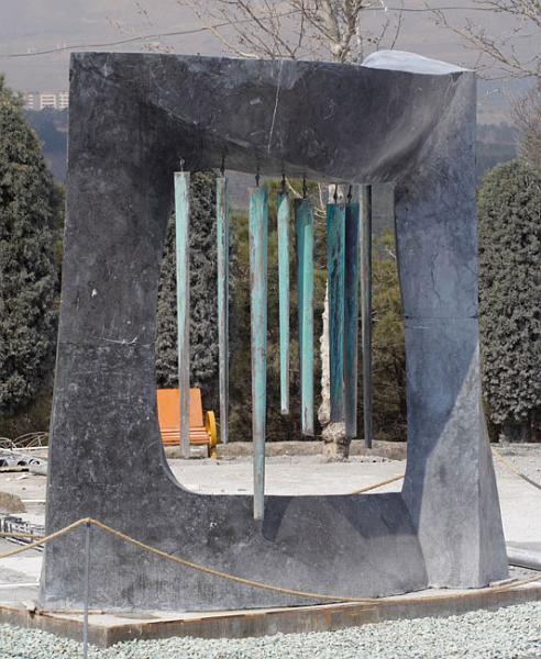 تاثیر مواد و مصالح در مجسمه شهری تاثیر مواد و مصالح در مجسمه شهری