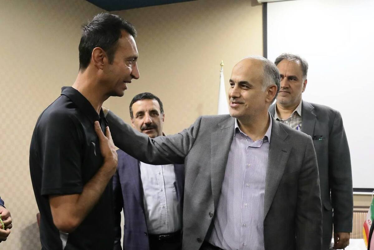 حضور مدیرعامل ایران خودرو در اردوی پیکان قبل از بازی با استقلال+تصاویر