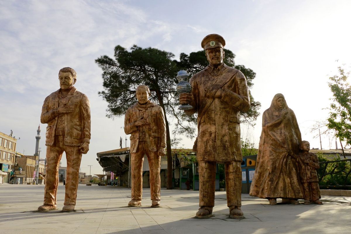 نقش یادمان‌ها و عناصر نمادین در شهر