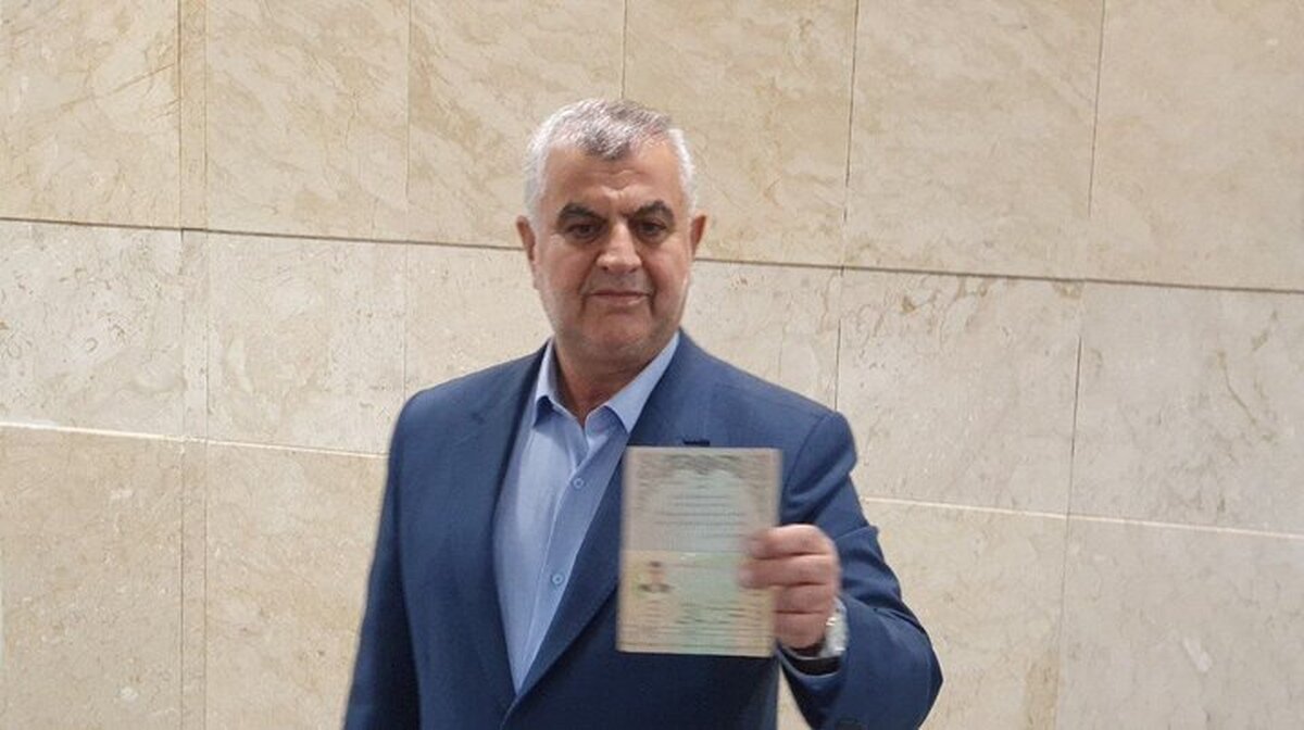 حمید کریمی در انتخابات ریاست جمهوری ثبتنام کرد/ برای تحول آمدهام