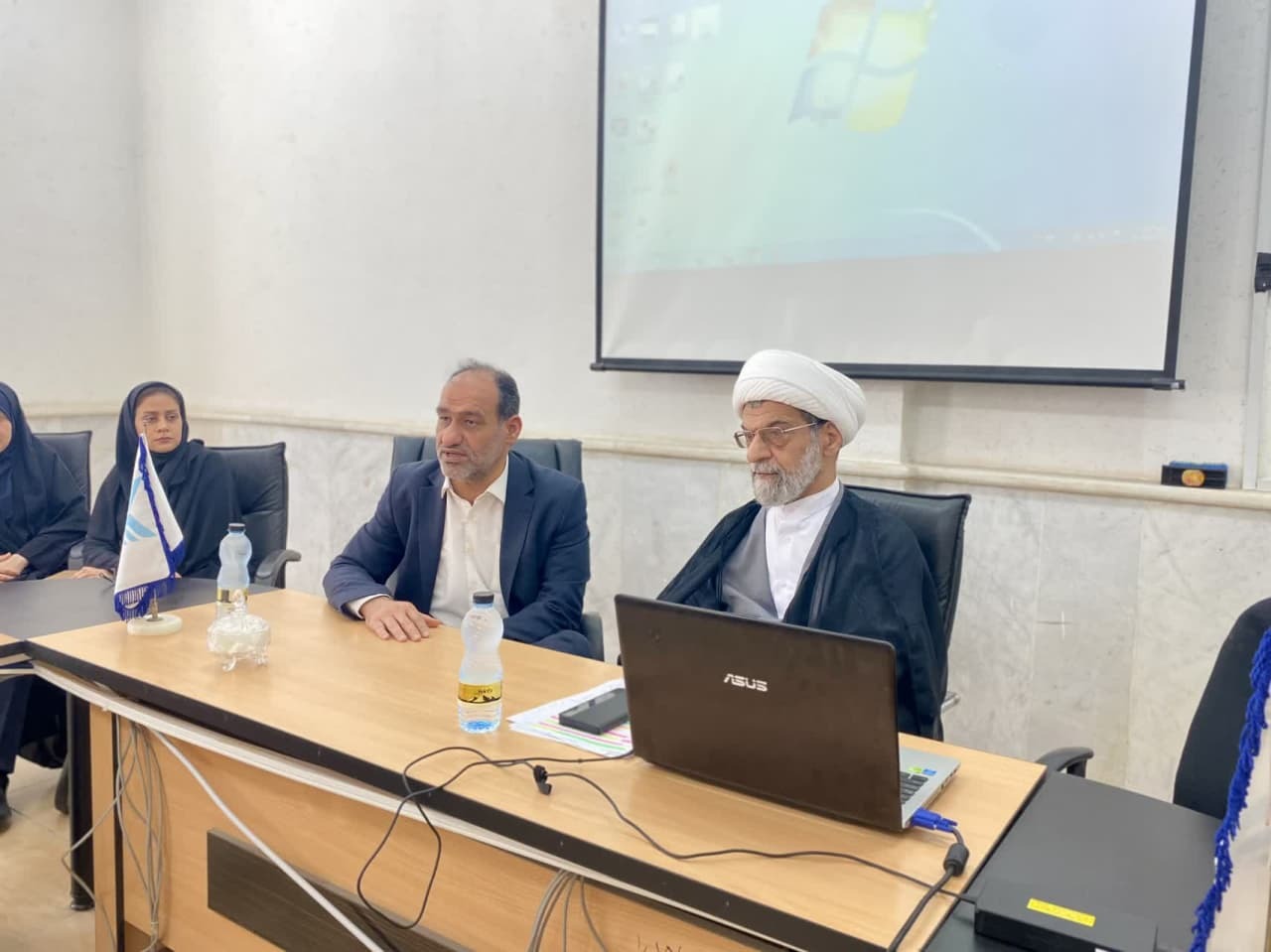 دانشگاه نماد اصلی متولی تربیت انسان انسانساز است دانشگاه نماد اصلی متولی تربیت انسان انسانساز است