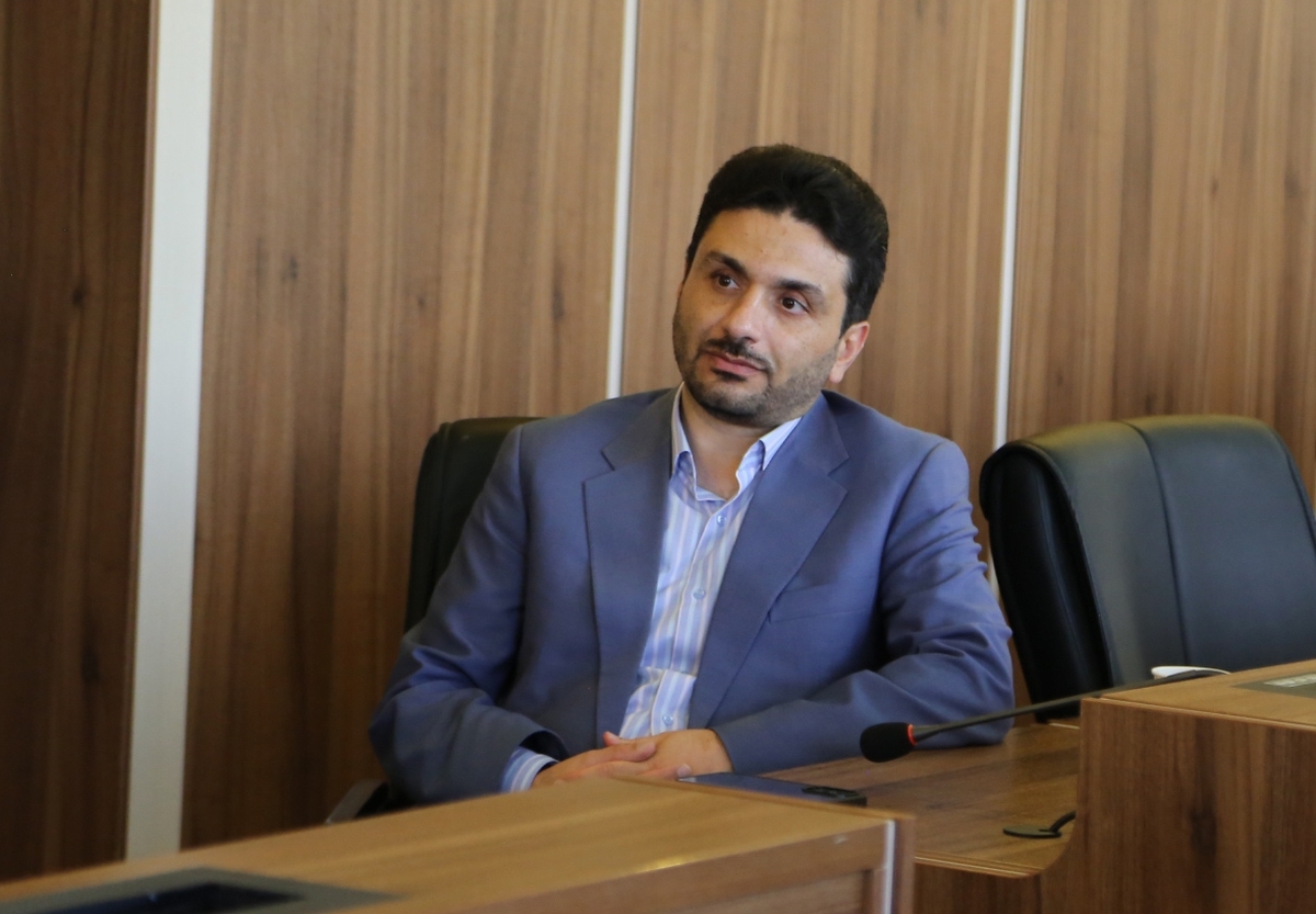 کمتر عادت کردهایم از کودکی مشکلات را خلّاقانه رفع کنیم/ مشوّق جوانان برای راهاندازی کسب و کارها باشیم