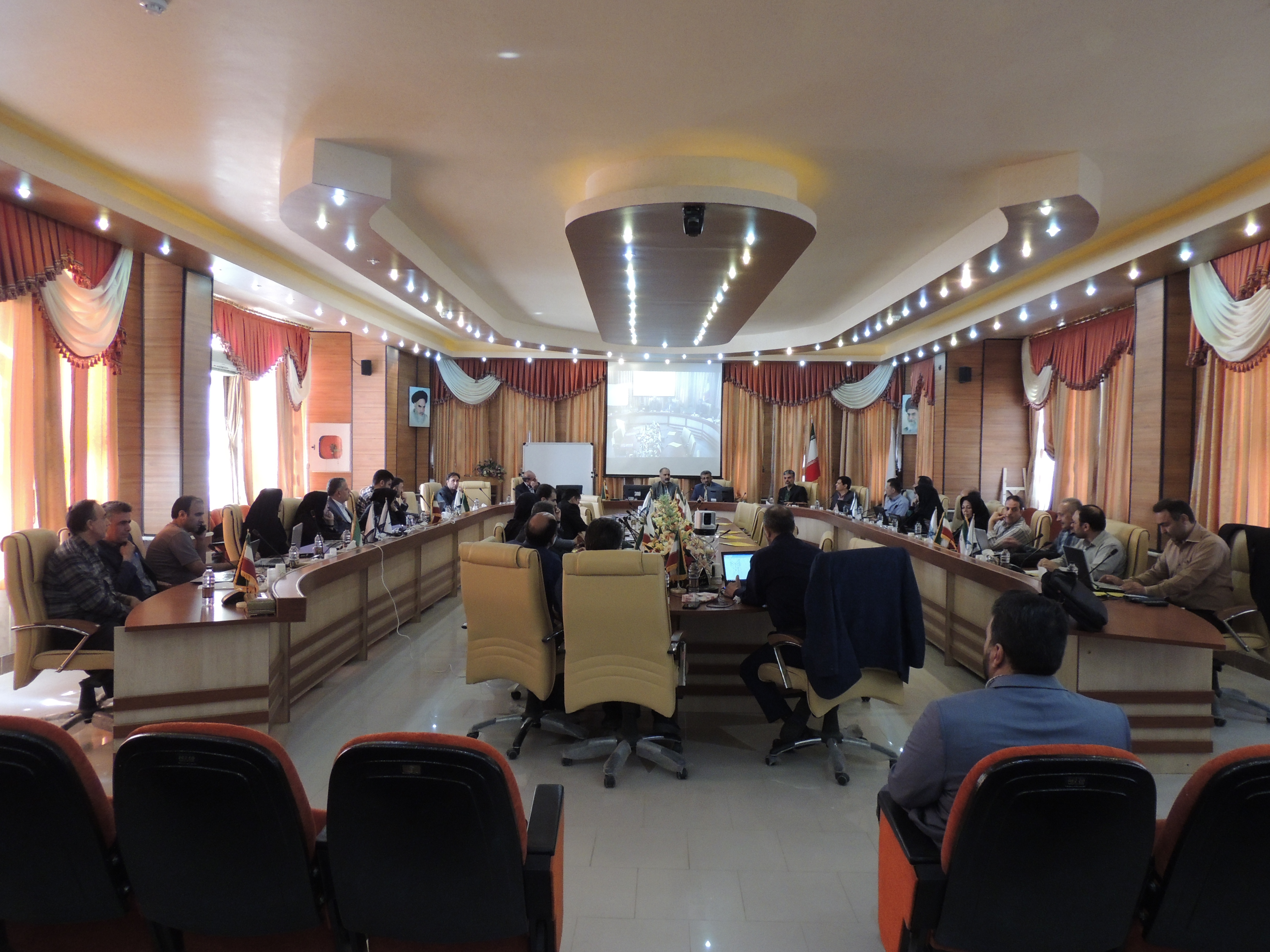 باقری: به فعالیتهای علمی و فرهنگی درراستای سند تحول دانشگاه ادامه میدهیم باقری: به فعالیتهای علمی و فرهنگی درراستای سند تحول دانشگاه ادامه میدهیم