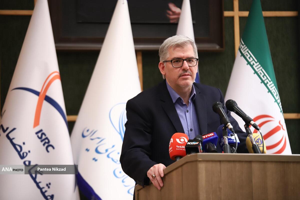 در گذشته با یک تلفن پرتاب فضایی متوقف میشد رونق صنعت فضایی با عزم رئیس جمهور شهید