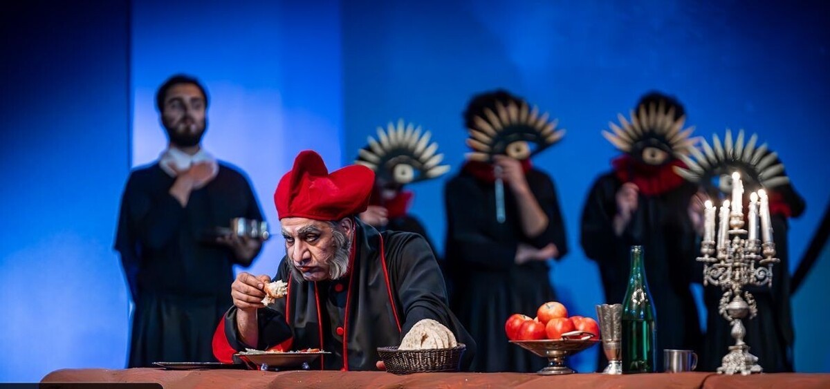 چالشهای اجرای 2 نقش متفاوت در نمایش گالیله سالهاست از تئاتر واقعی فاصله گرفتهایم!