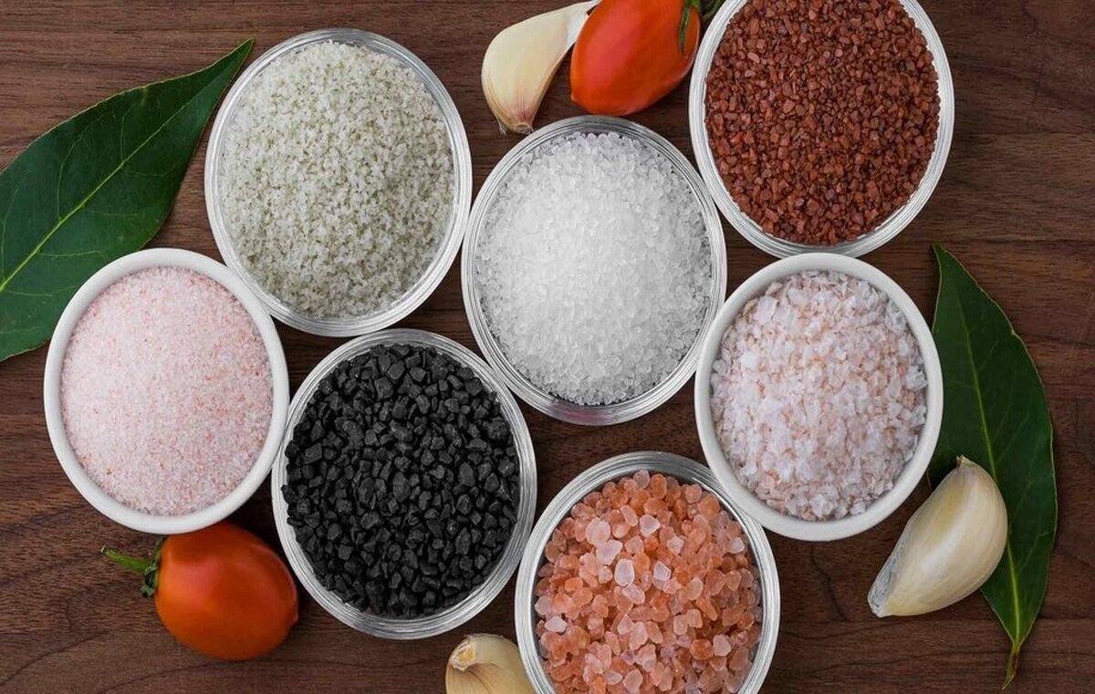 «نمک‌های رنگی» نمک‌گیرتان نکند/ سرطان‌ تیروئید ارمغان نمک رنگی
