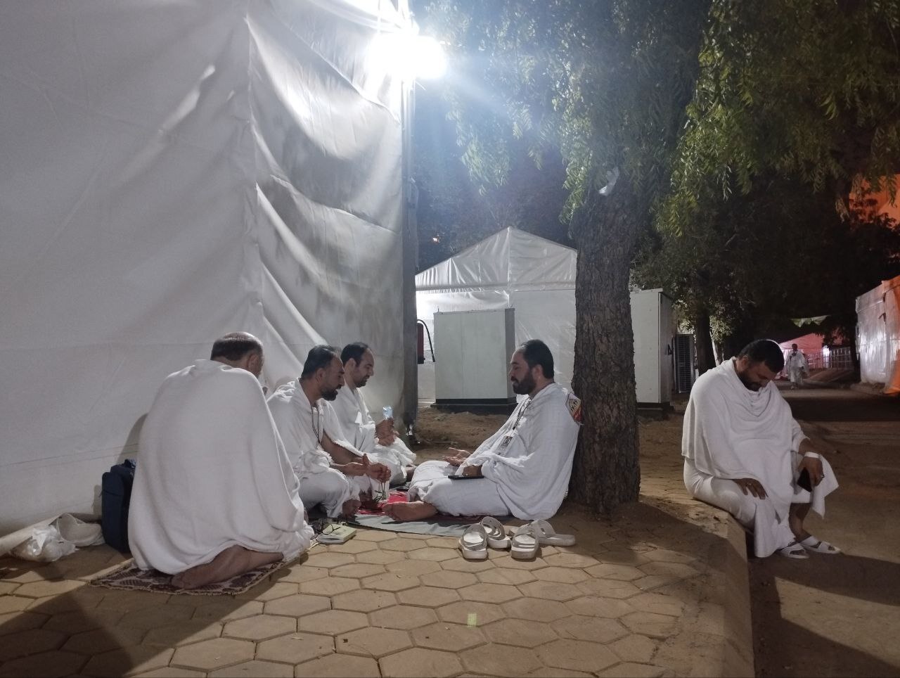 «عرفه» فصل تازگی اشکها + عکس «عرفه» فصل تازگی اشکها + عکس