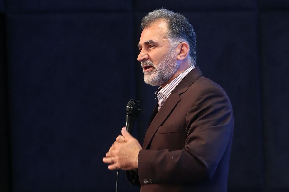 نصراللهی: ارتش برای تبدیل بحران به فرصت به روابطعمومیهای حرفهای نیاز دارد