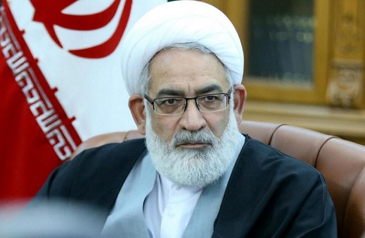 منتظری عازم روسیه شد