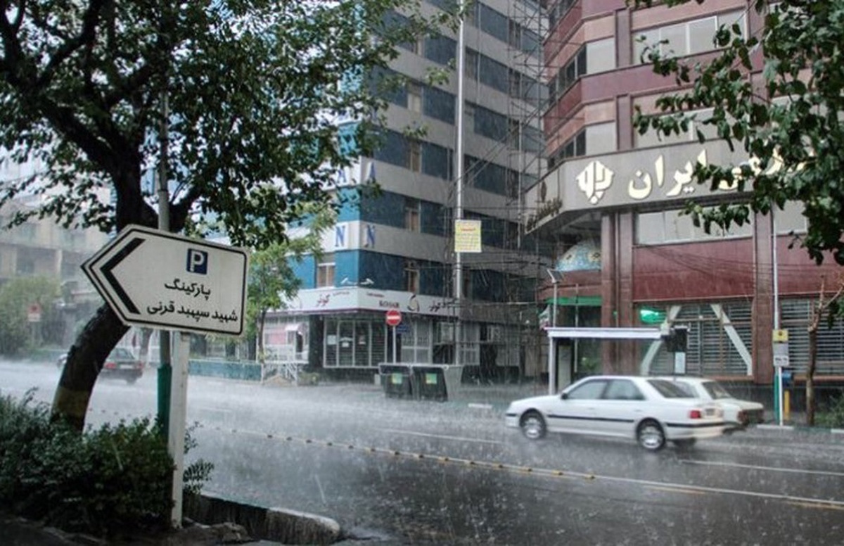 رگبار و احتمال تندباد لحظه‌ای در پایتخت