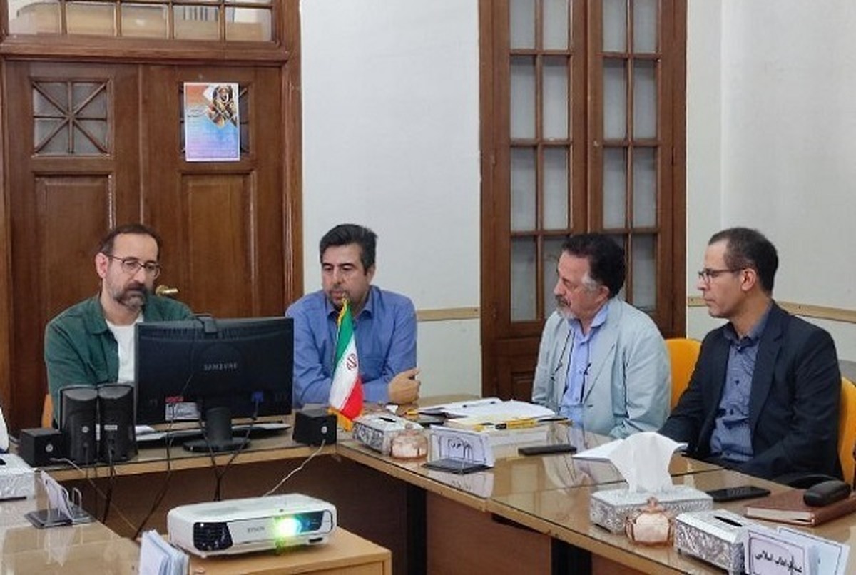 در این فیلم از فرهنگ ایرانی خبری نیست زیست شاعرانهای در زبان فیلم و شخصیتهای آن وجود ندارد