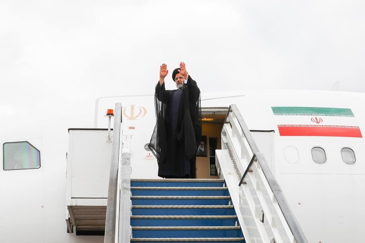 پرواز آخر؛ پیکر شهید رئیسی وارد فرودگاه مشهد شد